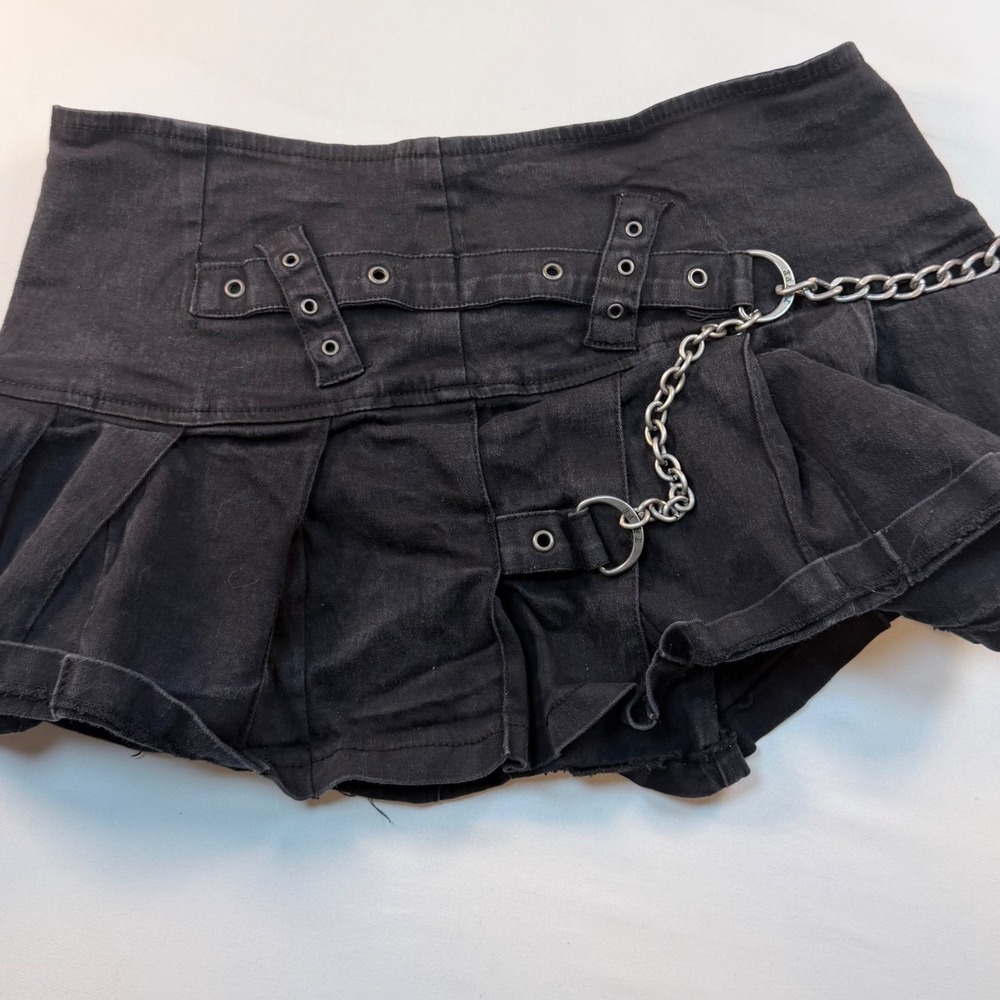 Tripp NYC Womens Large Black Pleated Mini Skirt Chain Gothic Y2K Punk Emo